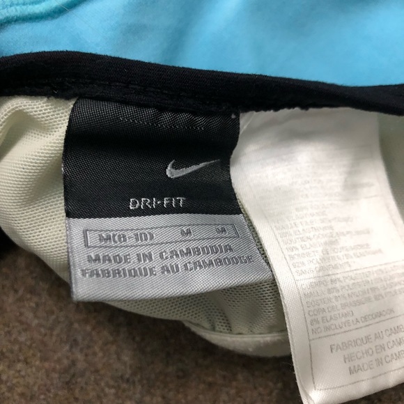 Nike tennis shirt - Picture 3 of 5